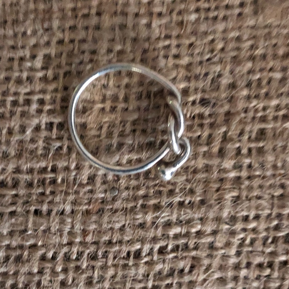 Knot ring - Picture 2 of 2